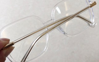 眼镜框怎么样自己更换，眼镜框怎么样自己更换镜片