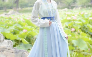 汉服吊带平胸怎么穿搭，汉服吊带平胸怎么穿搭好看