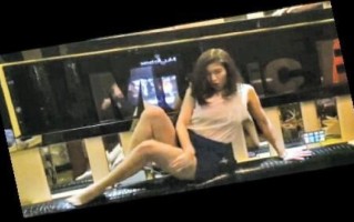女生恶搞商场视频，女生恶搞商场视频大全