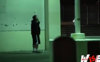低保恶搞路人视频，低保户搞笑视频