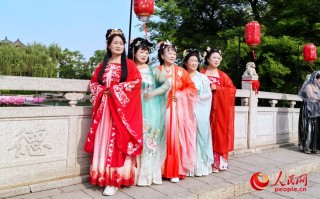 去旅游汉服穿搭图片，去旅游汉服穿搭图片女