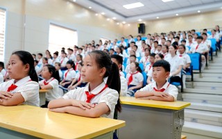 校园主题脱口秀段子，校园主题脱口秀段子文案